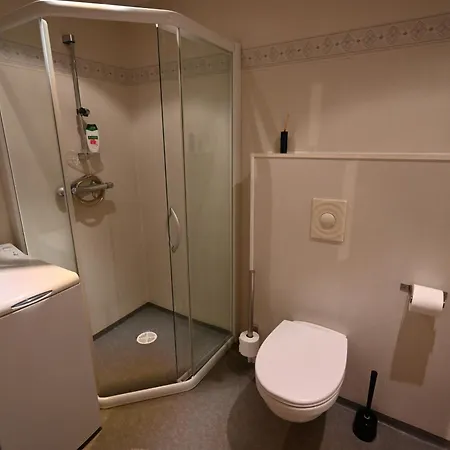 One-room Dorm With Kitchenette, Bath, Bed 140x200 Lejlighed Stavanger